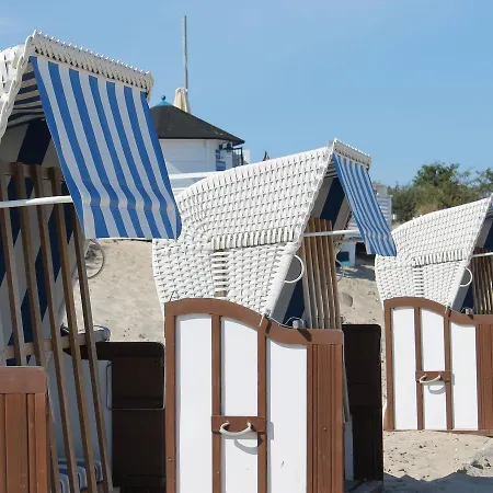 Holiday home Spacious Bungalow In Near Sea Beach *