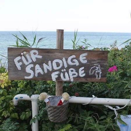 Spacious Bungalow In Near Sea Beach