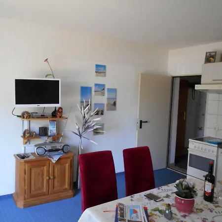 펜션 Spacious Bungalow In Near Sea Beach