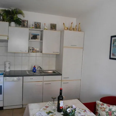 Spacious Bungalow In Near Sea Beach